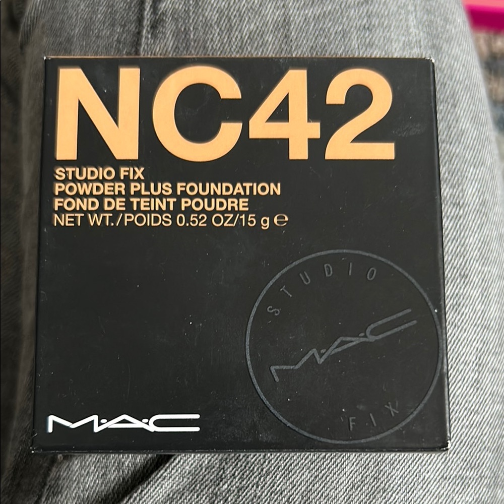 MAC Studio Fix Powder Plus in NC42 - Discontinued Original Formula